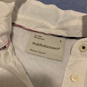 Peak performance Woman white shirt